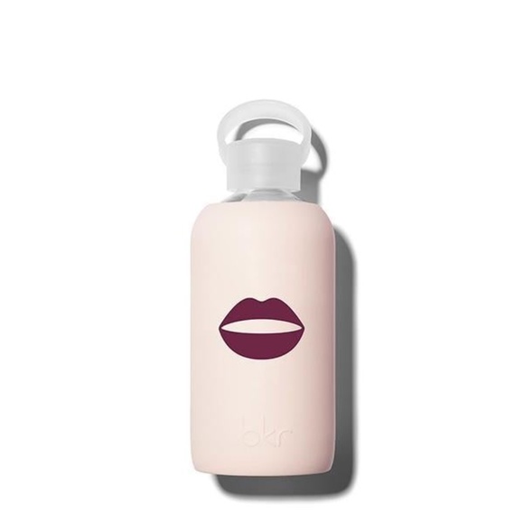 BKR WATER BOTTLE IN TUTU BLACK CHERRY LIP 500 ML - Picture 1 of 7